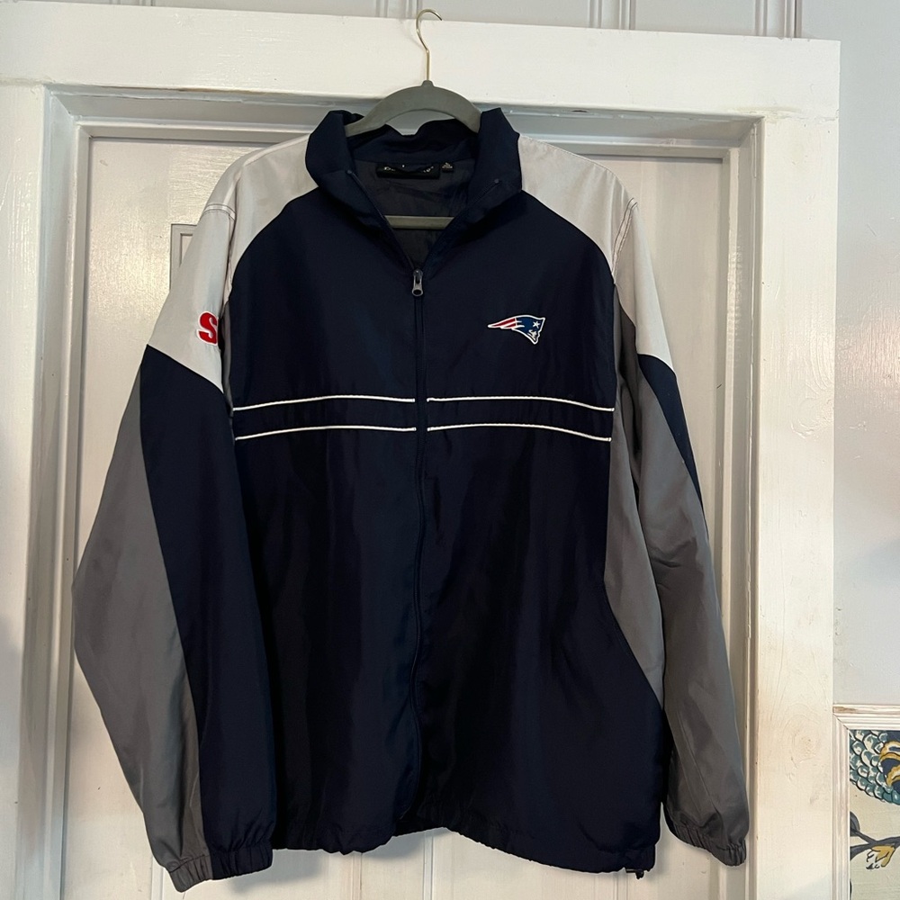 MENS LIGHT WEIGHT PATRIOTS ZIP UP SIZE L